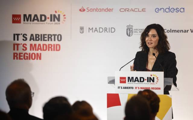 La presidenta de la región, Isabel Díaz Ayuso, inaugura la segunda edición del Madrid Investment Forum