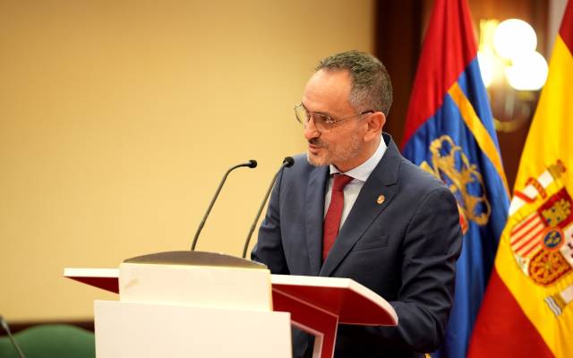 Imagen de archivo del alcalde, Manuel Bautista, en la entrega de los galardones de la a XII edición de los Premios Mostoleños