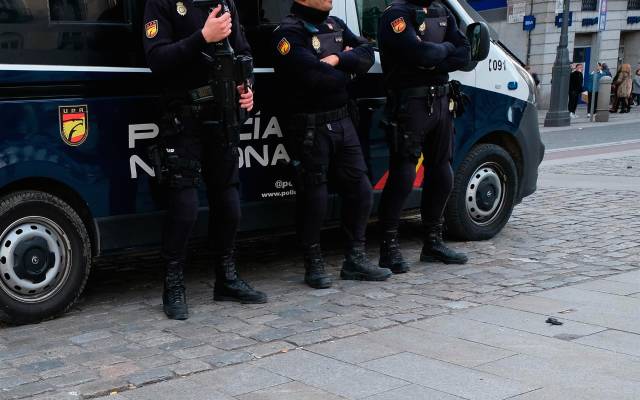 Imagen de recurso de tres agentes de Policía Nacional