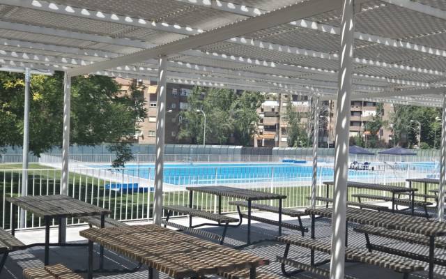 Piscina de verano del CDM Peñuelas de Arganzuela