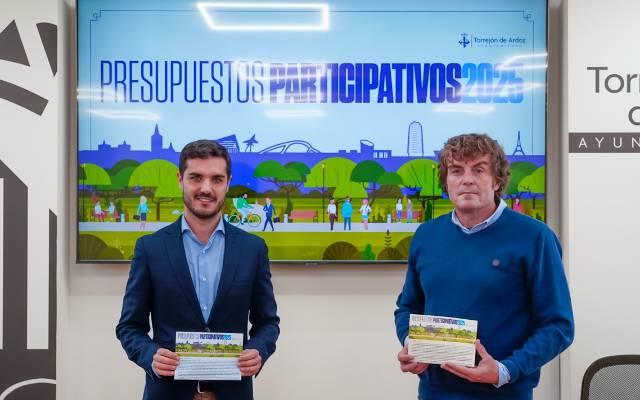 Imagen de archivo del alcalde, Alejandro Navarro, y el concejal de Hacienda, Marcos López, en la presentación de los Presupuestos Participativos de la convocatoria anterior