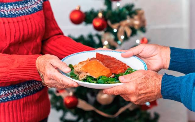 Ayuntamiento ofrece acompañamiento y menús especiales para las fiestas navideñas a mayores y dependientes