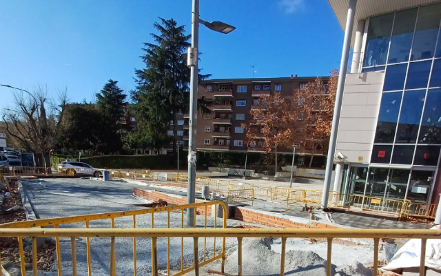 Obras de la plaza de la Biblioteca Marcos Ana