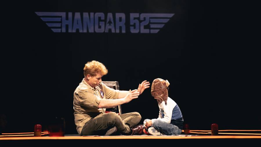 Espectáculo de ‘Hangar 52’