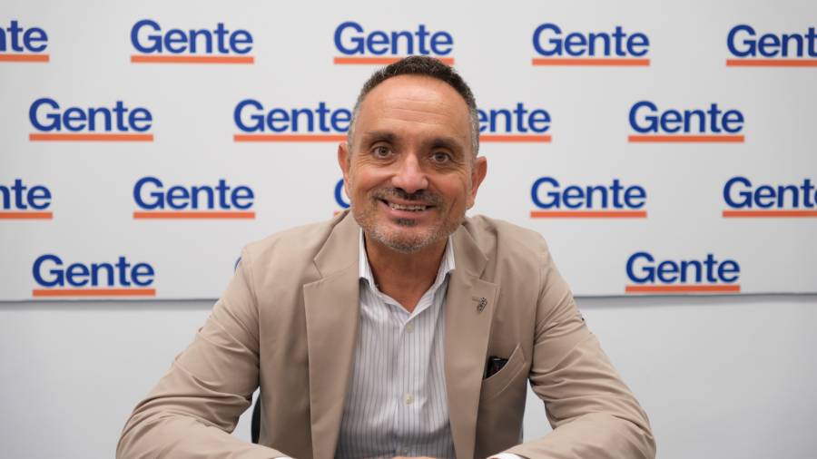Manuel Bautista, en la redacción de GENTE