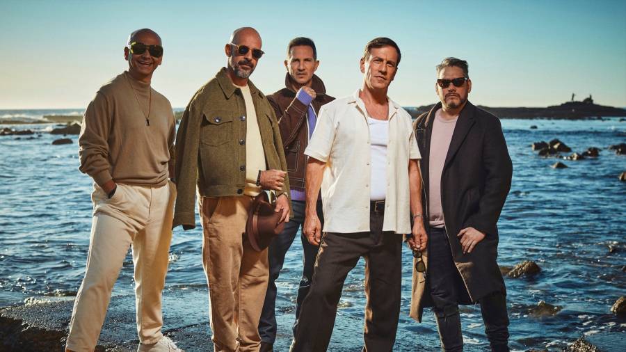 Foto promocional del grupo Foto promocional del grupo