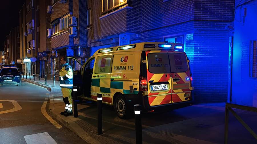 Una ambulancia del SUMMA 112 en el lugar de los hechos