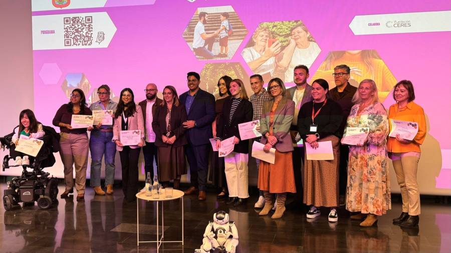 Recogiendo el premio