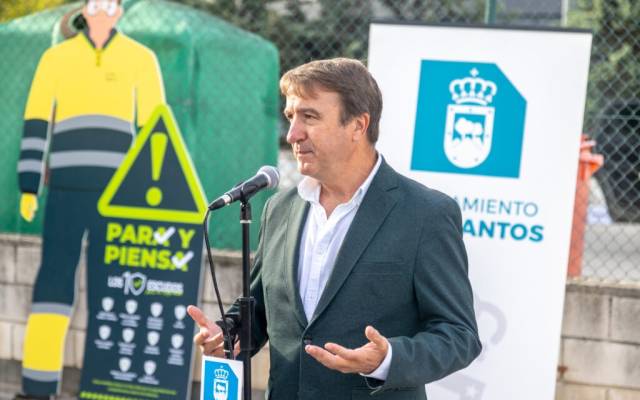 El alcalde, Jesús Moreno, en la presentación de la campaña de reciclaje