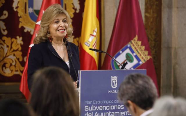 La delegada de Economía, Innovación y Hacienda, Engracia Hidalgo, inaugura la jornada de presentación del Plan Estratégico de Subvenciones 2024-2027 del Ayuntamiento de Madrid