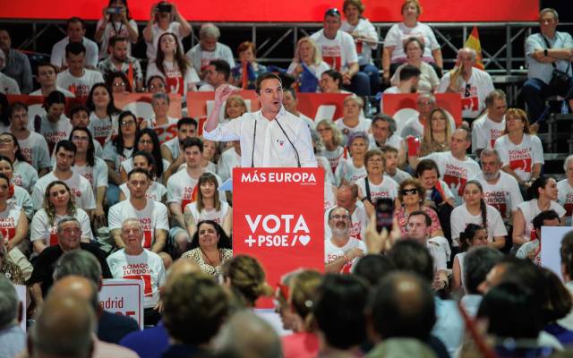 El secretario general del PSOE-M, Juan Lobato, en un mitin