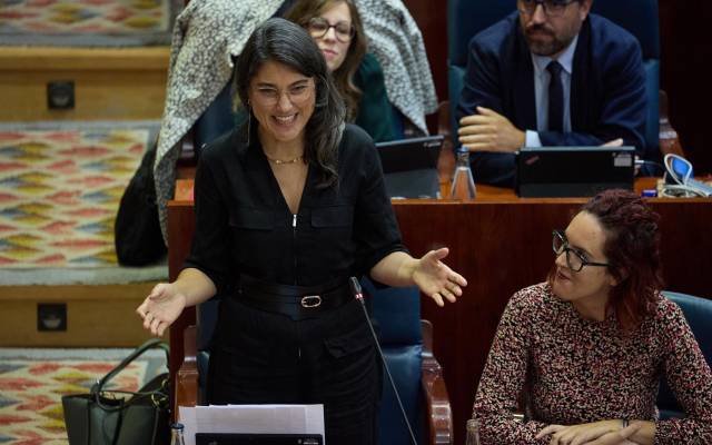 La portavoz de MásMadrid en la asamblea, Manuela María Bergerot Uncal y la Coportavoz de Verdes Equo Madrid, María Pastor Valdés