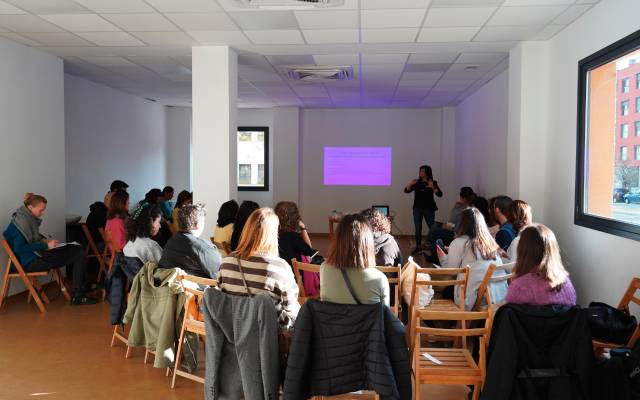 Una de las sesiones de la Escuela de Familias celebrada el pasado año