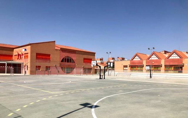 Pistas deportivas del CEIP Miguel Delibes de San Sebastián de los Reyes