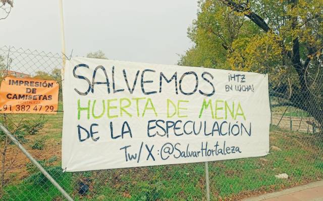 Una de las pancartas colocadas por los residentes en el futuro ámbito de actuación