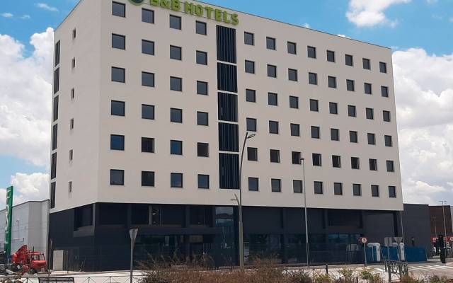 Avintia Inmobiliaria completa la venta del B&amp;B Hotel Fuenlabrada a un family office de Castilla y León