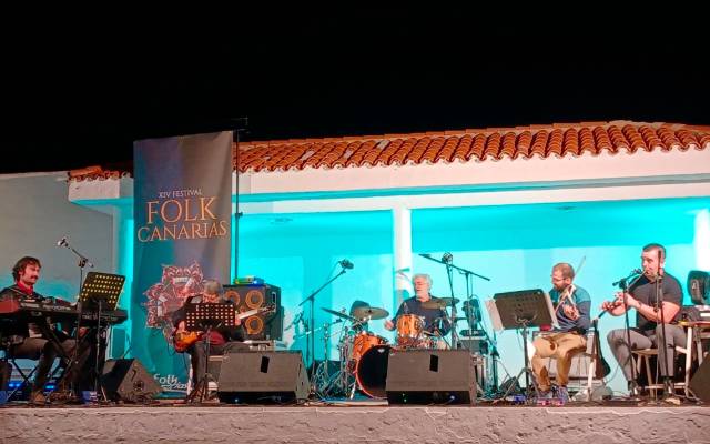 Una de las actuaciones recientes de la banda, con Eloi Caldeiro a la batería