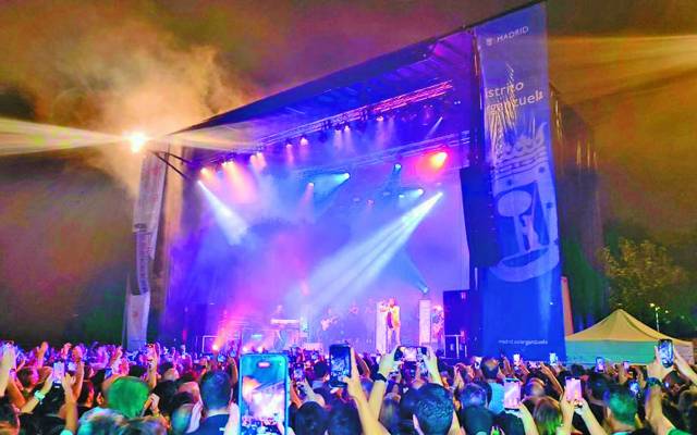 El escenario situado en el recinto ferial de la explanada de Madrid Río