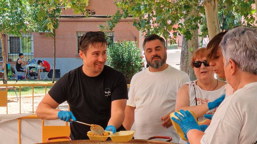 Los vecinos empiezan el maratón de fiestas locales