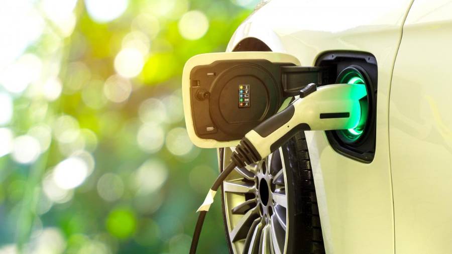 Momento de carga de un vehículo eléctrico