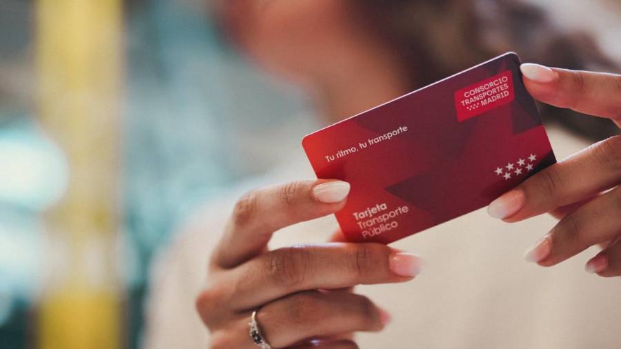 Tarjeta regional de transporte público