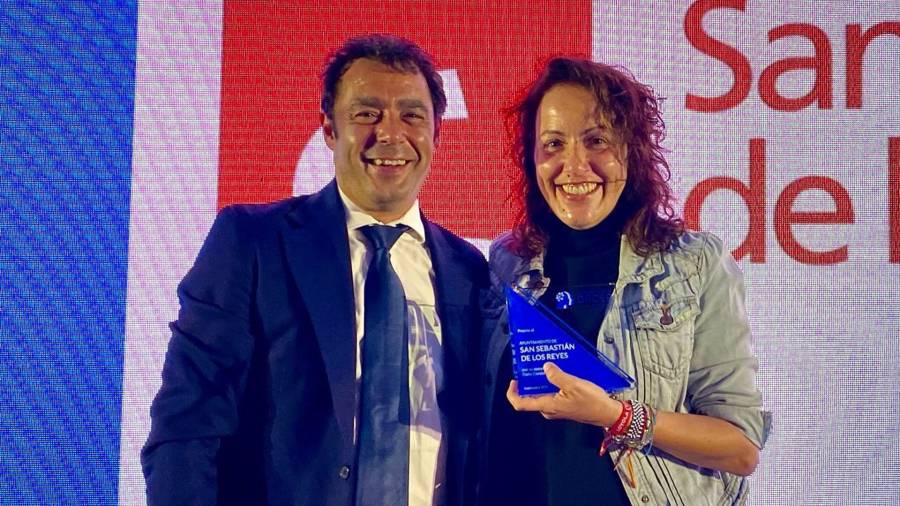 La alcaldesa de San Sebastián de los Reyes, Lucía S. Fernández, obtiene un galardón en la XI Gala de la Fundación DACER por el apoyo del Consistorio municipal a las personas con daño cerebral