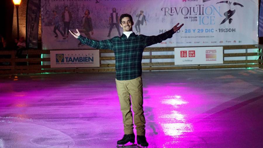 El patinador español Javier Fernández, en un acto de ‘Revolution on Ice’