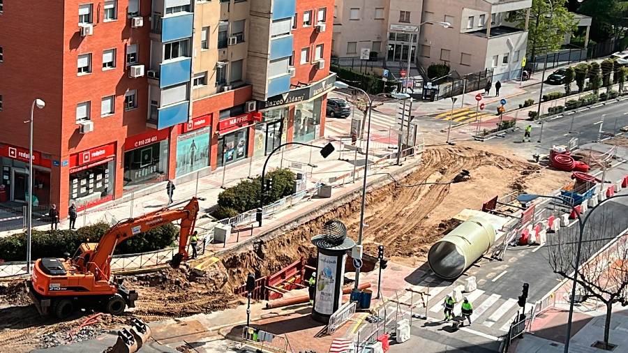 El cierre también obliga a modificar los recorridos de varias líneas de la EMTF