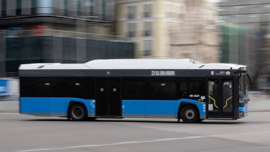 Autobús de la línea 21 de la EMT