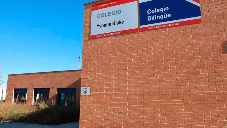 El colegio debía incorporar nuevas aulas y espacios deportivos