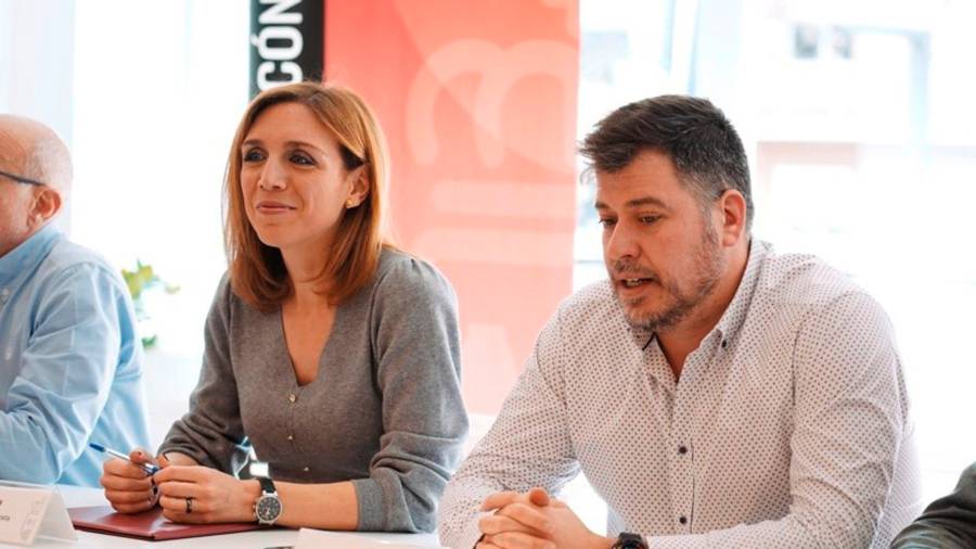 La alcaldesa, Candelaria Testa, y el primer teniente de alcaldesa y concejal de Agenda Urbana, Planificación, Desarrollo y Mantenimiento de la Ciudad, Miguel A. González.