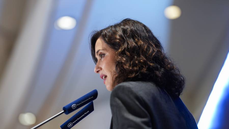 La presidenta autonómica, Isabel Díaz Ayuso, protagoniza el encuentro informativo de Nueva Economía Fórum