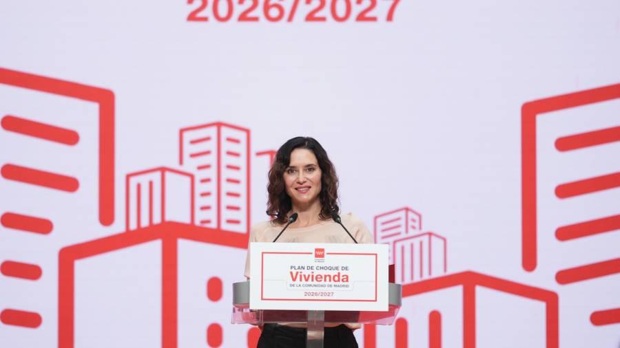 La presidenta regional, Isabel Díaz Ayuso, presenta el Plan de Choque de Vivienda 2026/2027