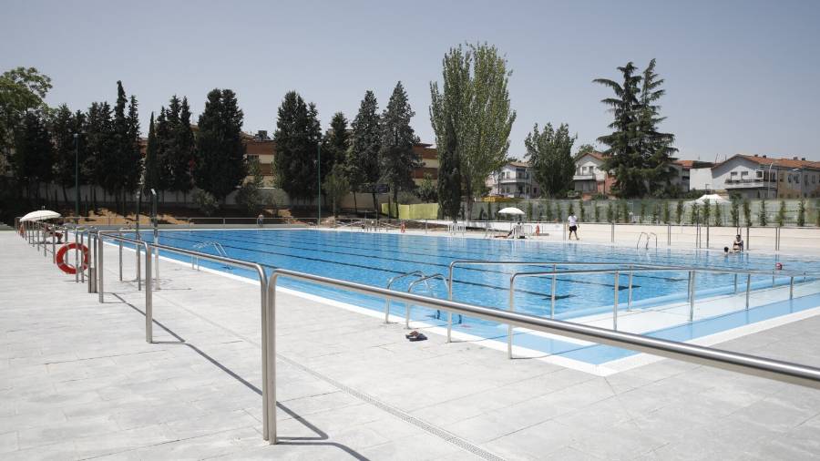 Piscina de verano del CDM Moscardó en Usera