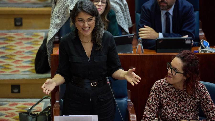 La portavoz de MásMadrid en la asamblea, Manuela María Bergerot Uncal y la Coportavoz de Verdes Equo Madrid, María Pastor Valdés