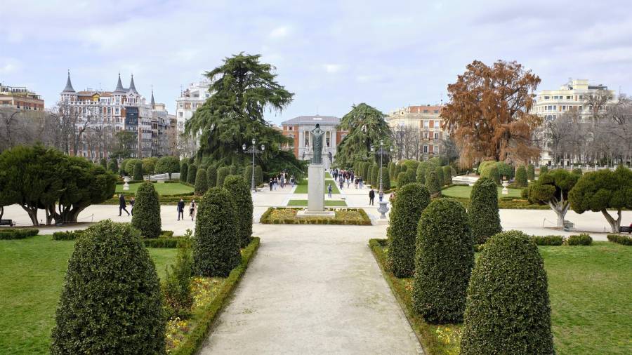 Madrid prevé activar la próxima semana los nuevos protocolos para reducir cierres en verano en parques como El Retiro