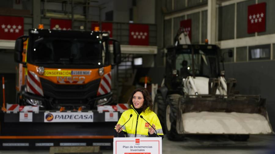 La presidenta de la Comunidad de Madrid, Isabel Díaz Ayuso, presenta el Plan de Vialidad y Protección Civil ante Inclemencias Invernales