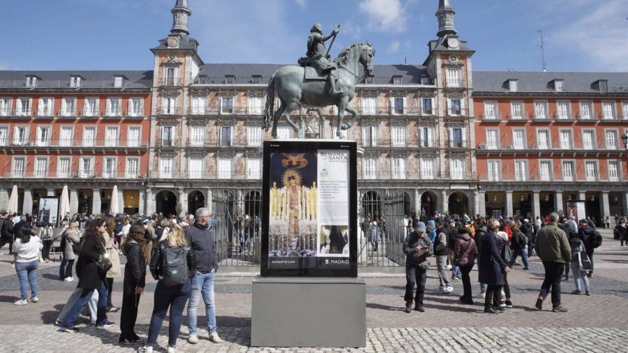 Turistas en la Plaza Mayor