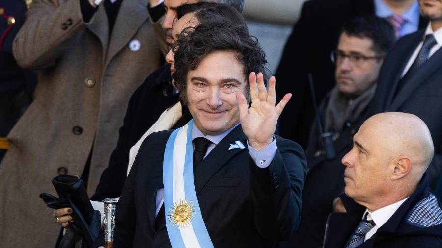 El presidente argentino, Javier Milei, durante el Tedeum en la Catedral Metropolitana, a 25 de mayo de 2024, en Buenos Aires