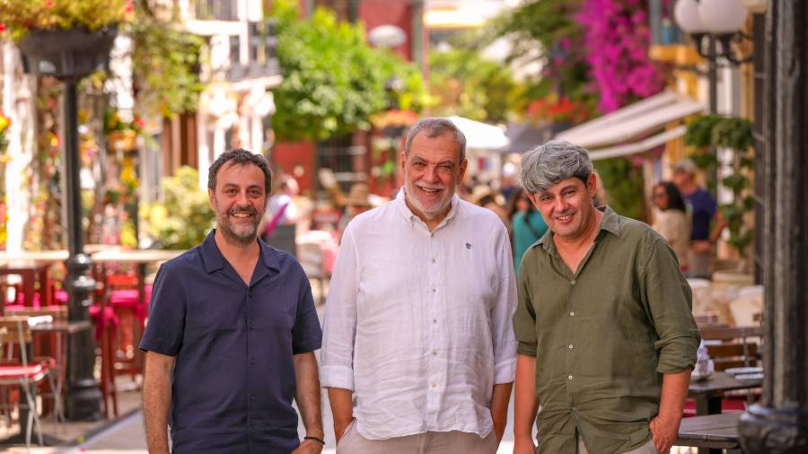 “Muchísima gente se ha dejado llevar por los neones del poder y el dinero”