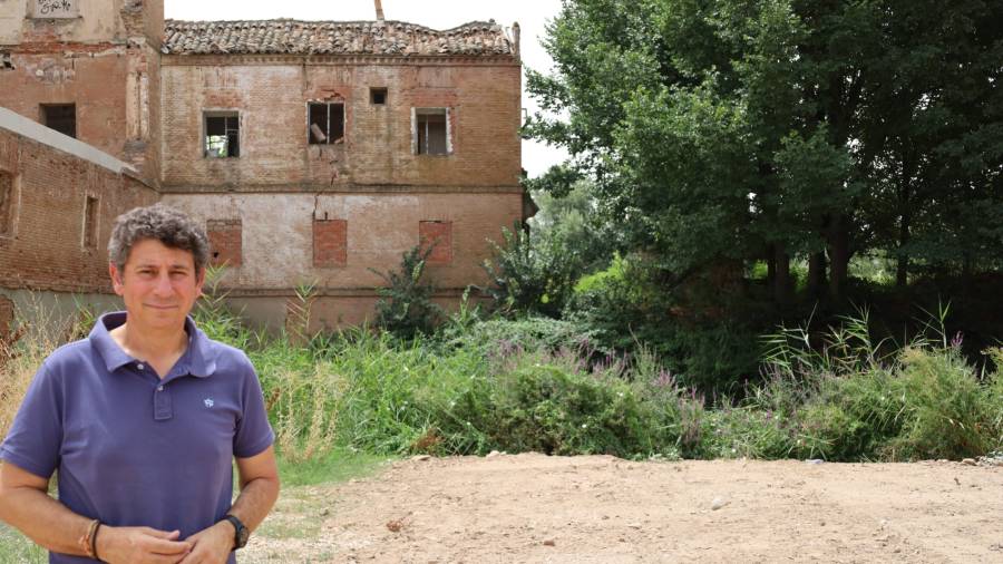 El concejal de Patrimonio Histórico, Vicente Pérez, visita la recuperación del Molino Borgoñón