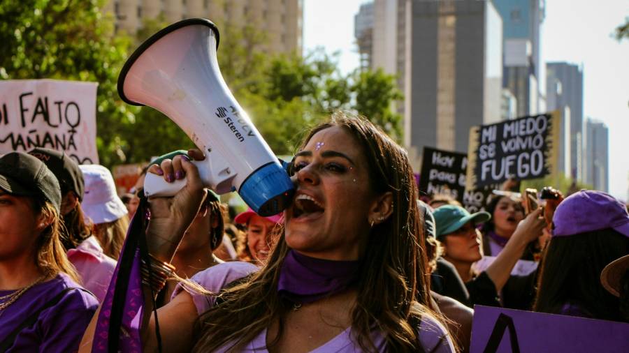 Imagen de recurso de una manifestación del 8M en México