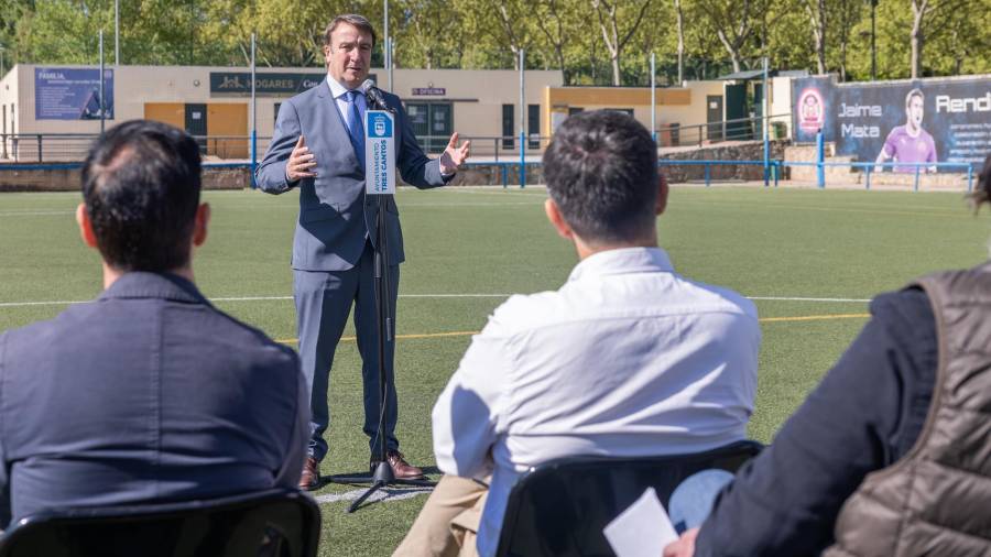 El alcalde de Tres Cantos, Jesús Moreno, durante la presentación del plan de inversiones en instalaciones deportivas hasta 2027