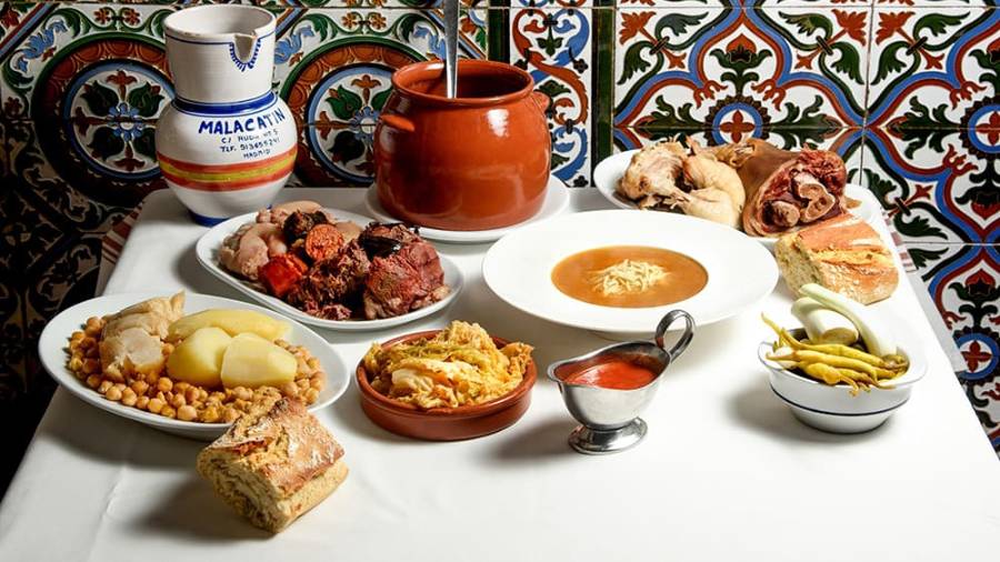 Cocido madrileño de uno de los restaurantes castizos que llevan fama en la elaboración de este plato