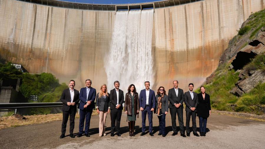 Equipo de Gobierno de Ayuso en las instalaciones del embalse de El Atazar