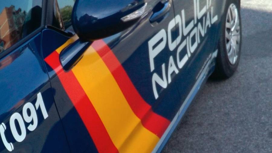 Archivo - Imagen de archivo de un coche de Policía Nacional