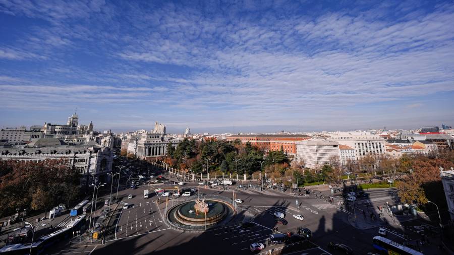 El cielo de Madrid visto desde la terraza del Palacio de Cibeles