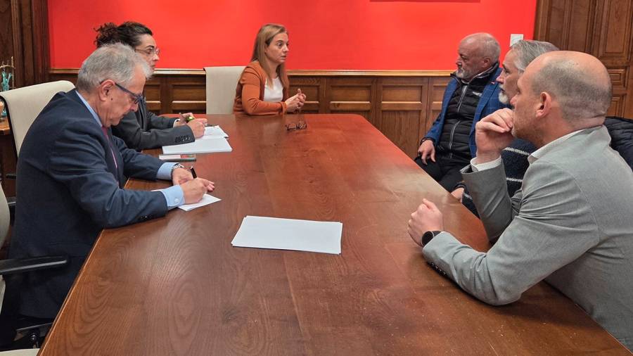 Empresarios Villaverde comparten con alcaldesa preocupación por afección de ‘Madrilucía’ durante 20 días