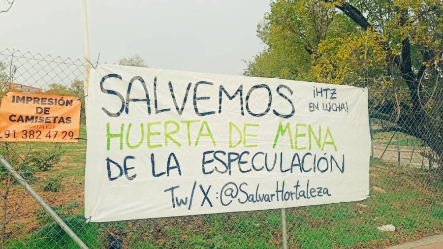 Una de las pancartas colocadas por los residentes en el futuro ámbito de actuación