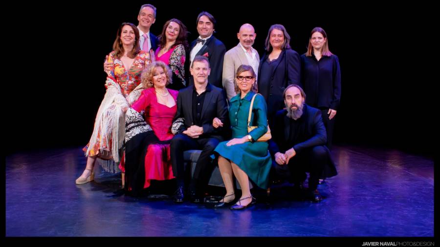 Foto del elenco del espectáculo